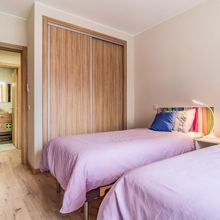 Sunny Brand New 2-Bedroom Apt - 500M From Praia Da Rocha With Ac And Pool! Портіман Екстер'єр фото