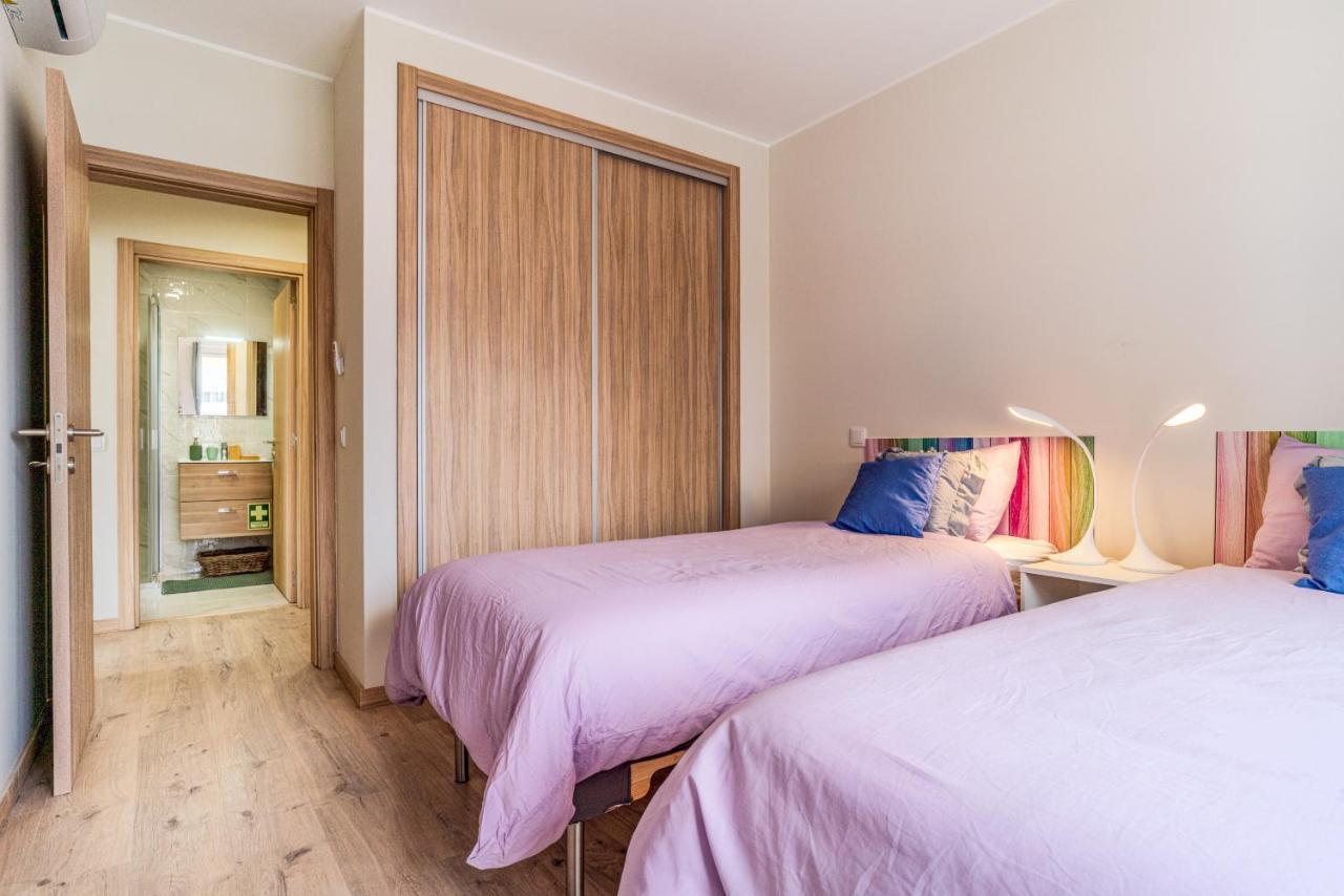 Sunny Brand New 2-Bedroom Apt - 500M From Praia Da Rocha With Ac And Pool! Портіман Екстер'єр фото